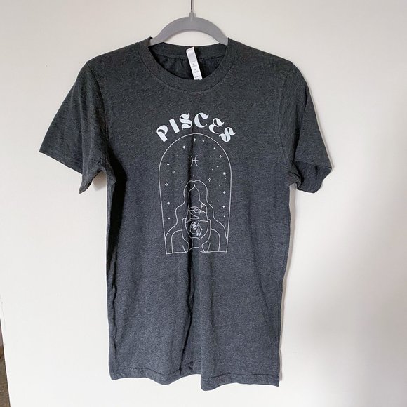 NWOT Pisces Short Sleeve T-Shirt - Picture 1 of 4